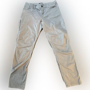 Arcteryx Men’s size 34 super comfortable, stretch Commuter pants.